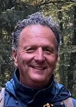 Dr. Georg Floss
